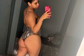 i sell content Dominican & Venezuelan mami 🥴💘🪩 - Image 3
