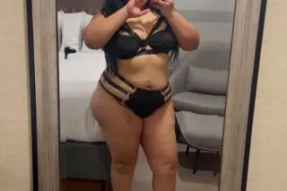 🥰 Mamii Visiting Hauppague come eat my fresh pussy 🥰sittimg face🍑 - Image 7