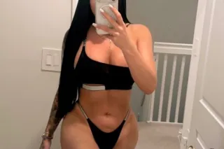 I'm available, sexy, clean. - Image 2