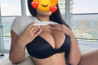 TATIANA👸, Come and enjoy 🤤 I'm a slim girl with a beautiful body 🥰 and a big ass 🍑 I love that you enjoy my service and pleasing you😘😘 - Image 4
