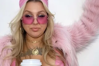 “Soft Curves, Sharp Charm, Endless Fun 😘” - Image 5