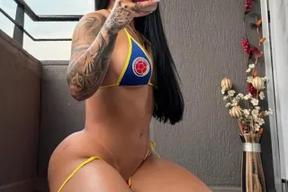 Sweat but not innocent 💕 Your favorite distraction WHATSAPP 334-4 01-6304 - Image 1